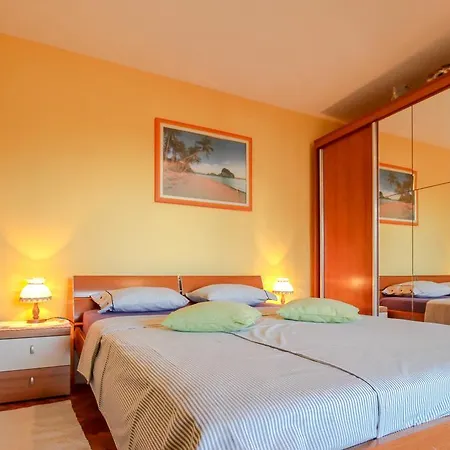 Mirta Apartman